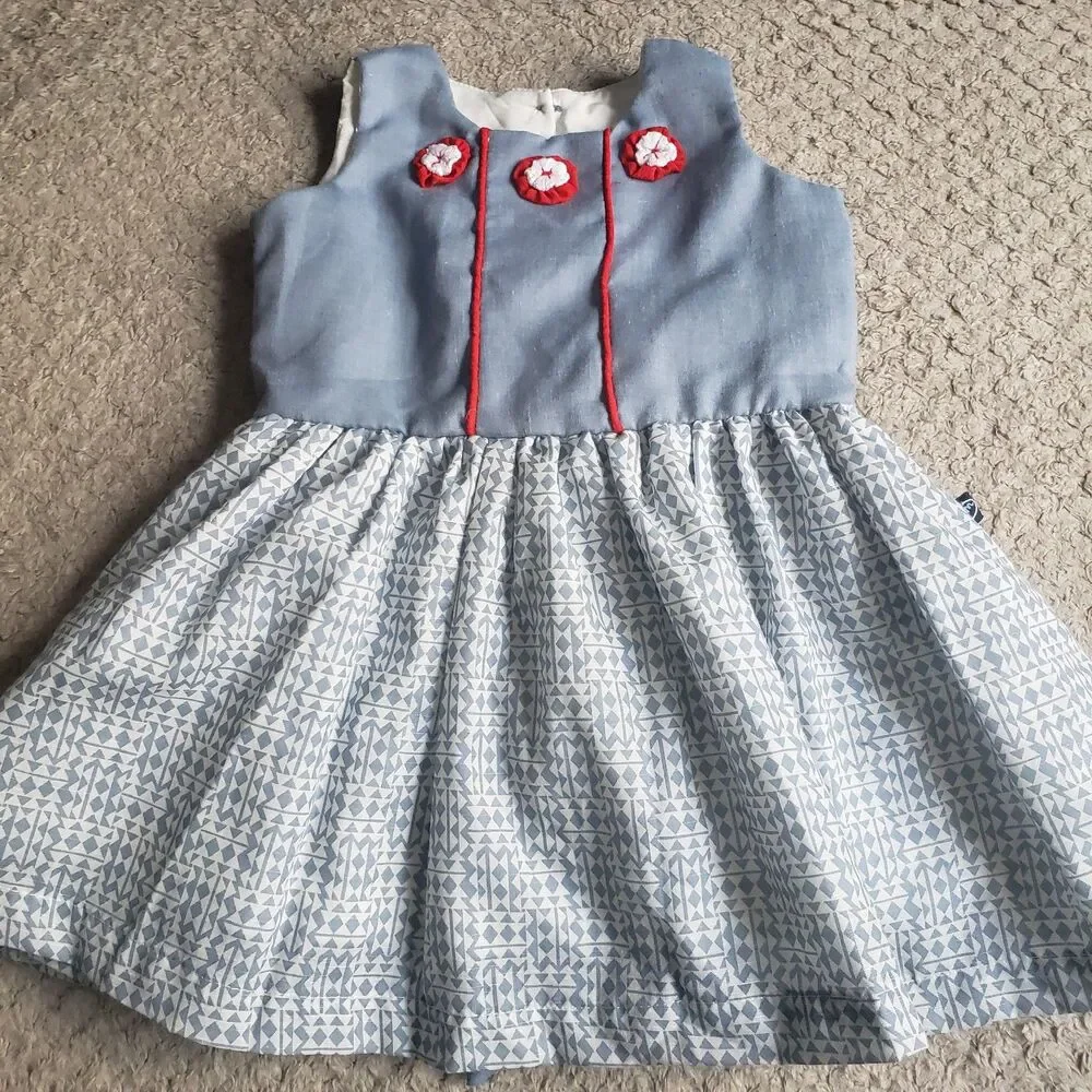 Vintage Baby Girl's Unique Sleeveless Dress Size 6m Summer/Flower Appliques